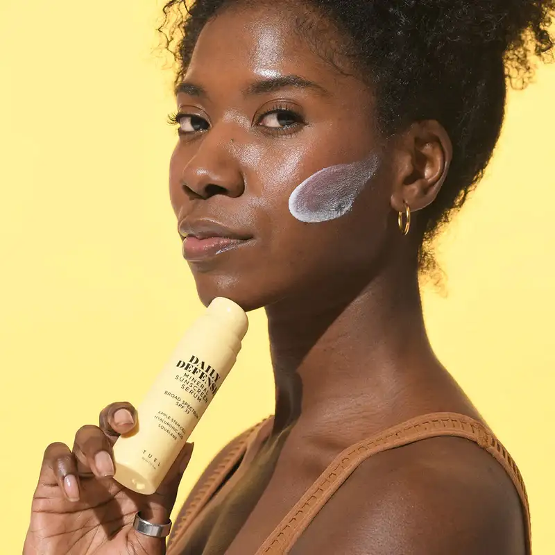 tuel-daily-defense-mineral-sunscreen-serum--1