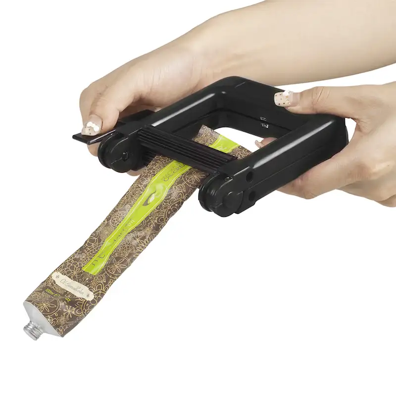 robert-desoto-tint-tube-squeezer--1