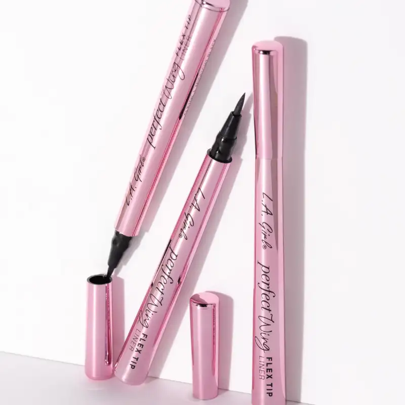 l-a-girl-perfect-wing-flex-tip-liquid-liner--4