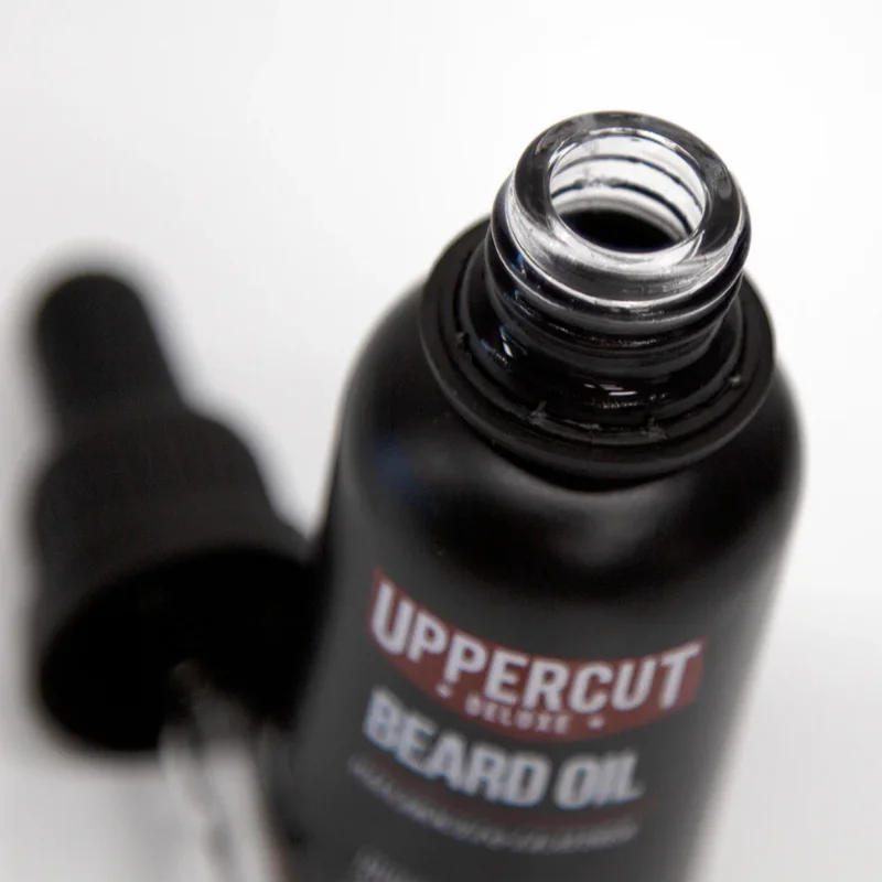 uppercut-deluxe-beard-oil--4