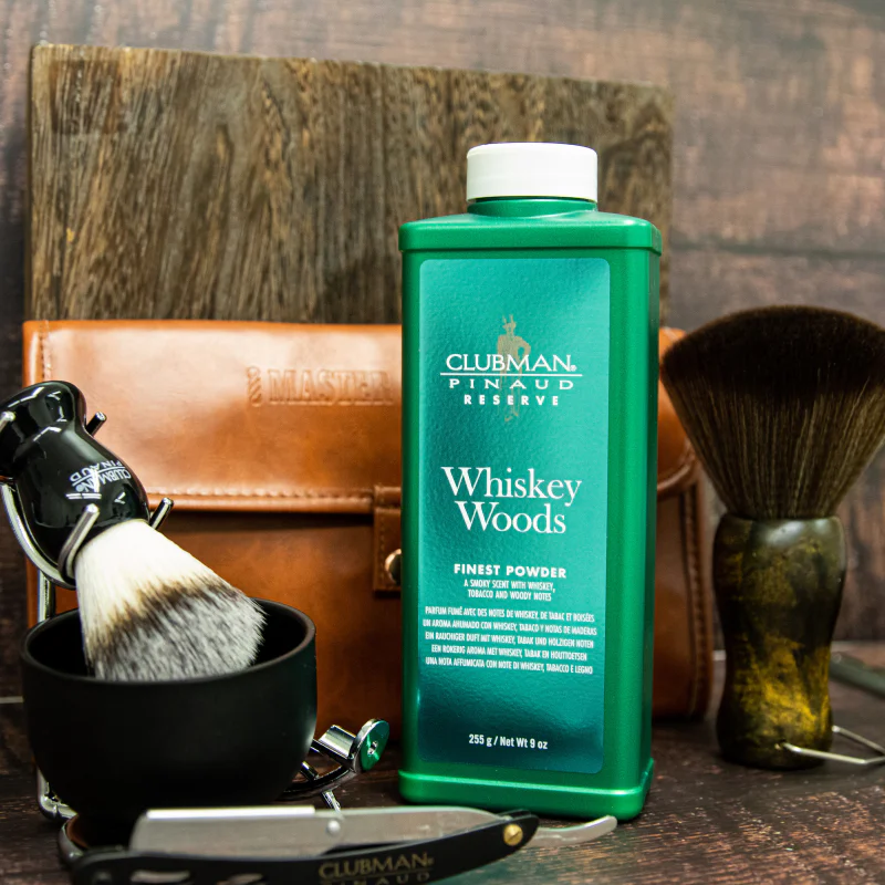 clubman-pinaud-talc-powder-whiskey-woods--2