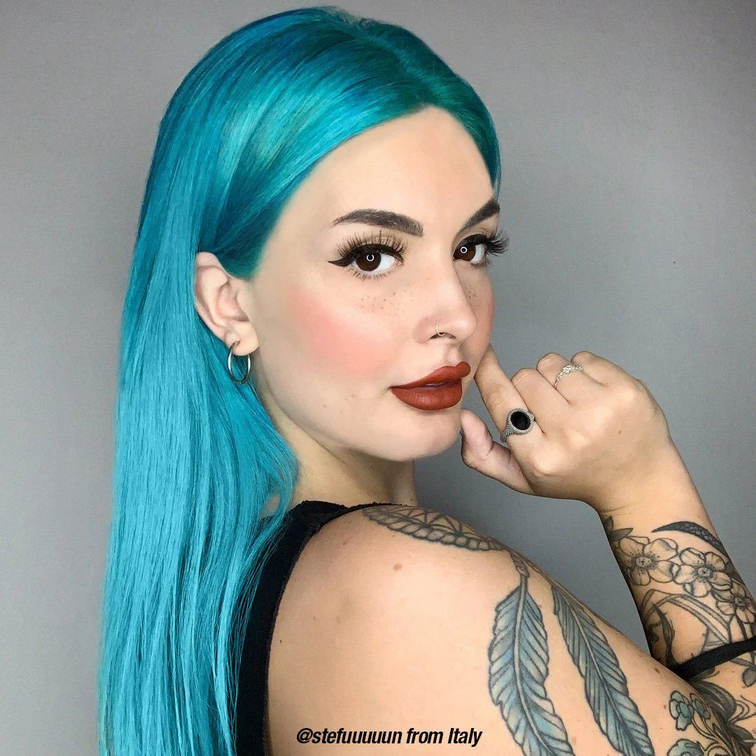 manic-panic-classic-high-voltage-semi-permanent-hair-colour--2
