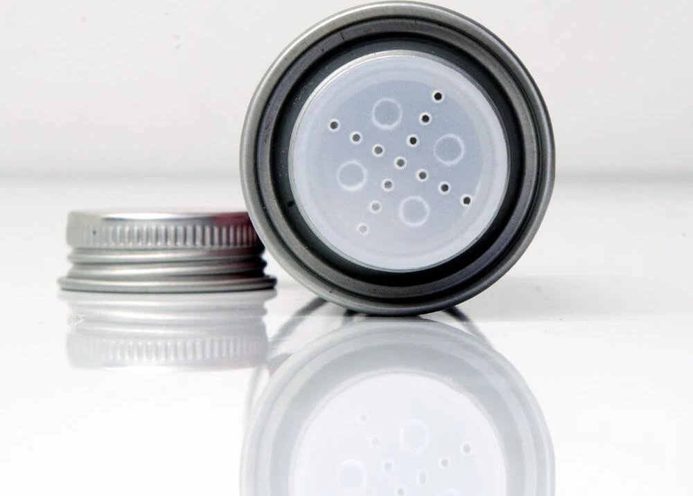 uppercut-deluxe-salt-spray-styling-powder-duo--12